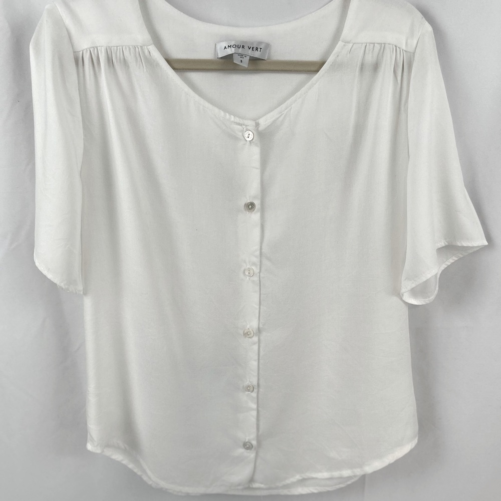 Amour Vert Tencel Button Front Short Sleeved Blou… - image 1